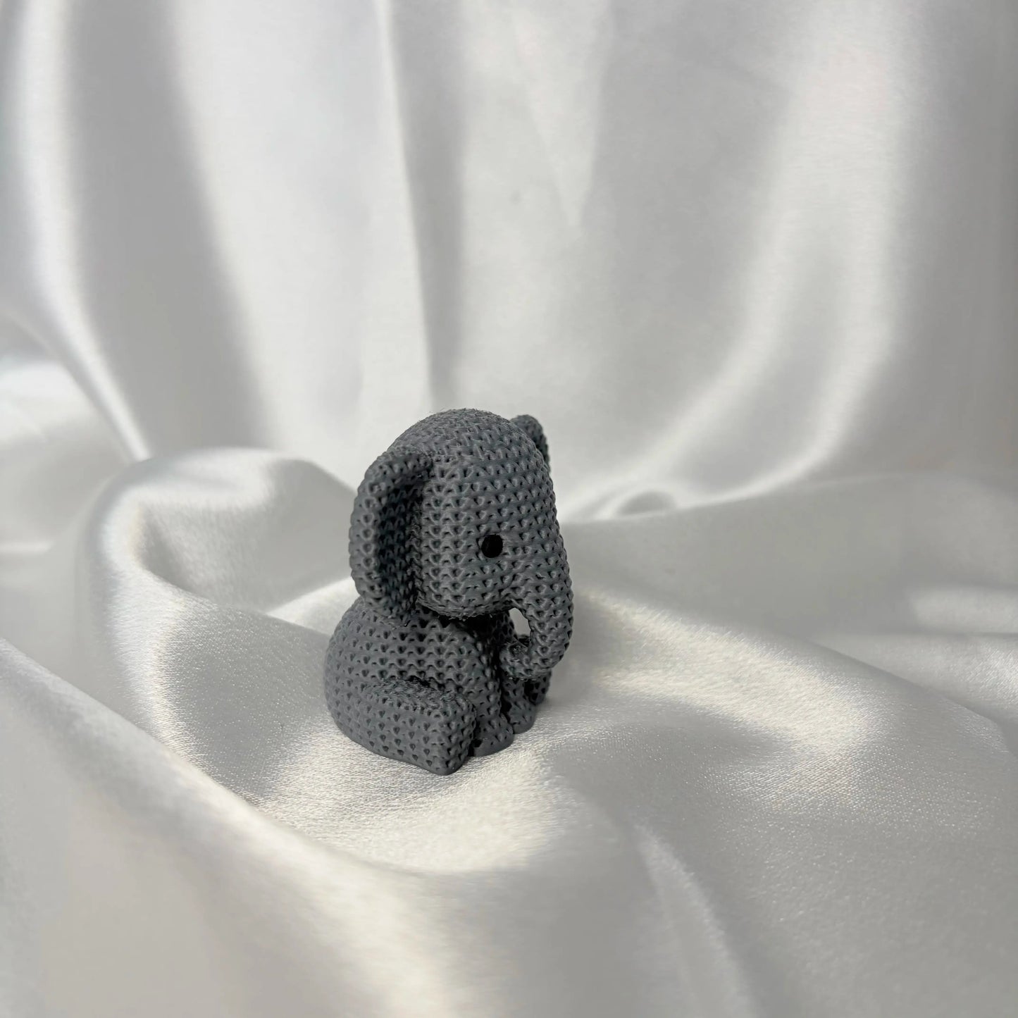 Elefant Figur in Strickoptik