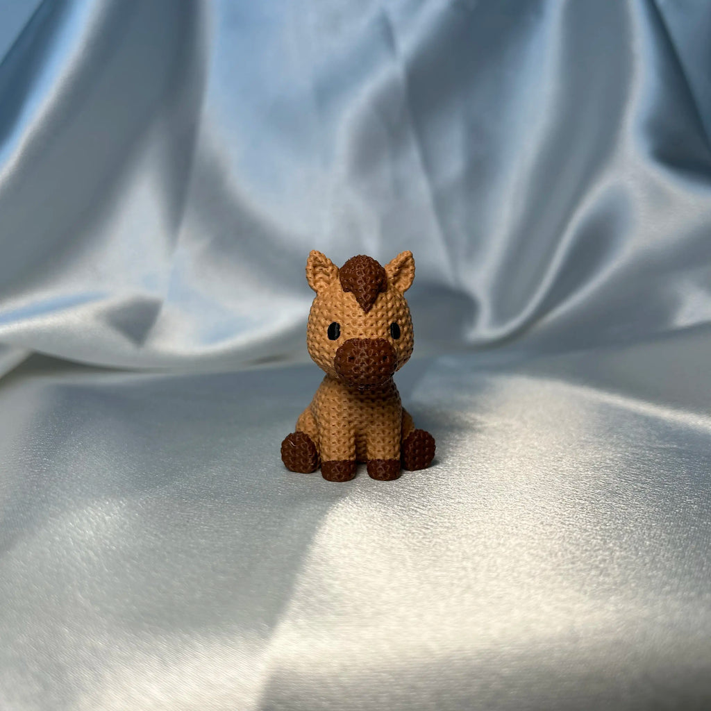 Gestrickte Pferdefigur Ansicht von vorne