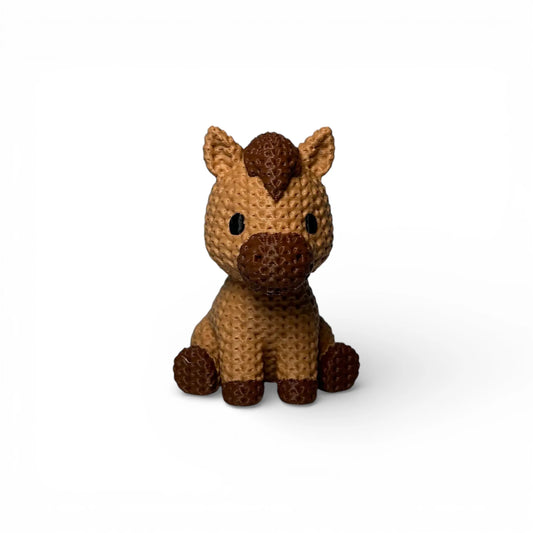 Gestricktes Pferd in braun