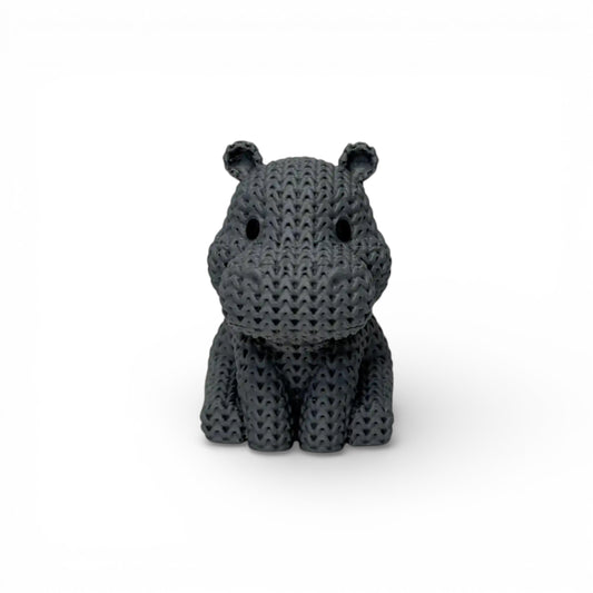 Nilpferd Figur in Strickoptik