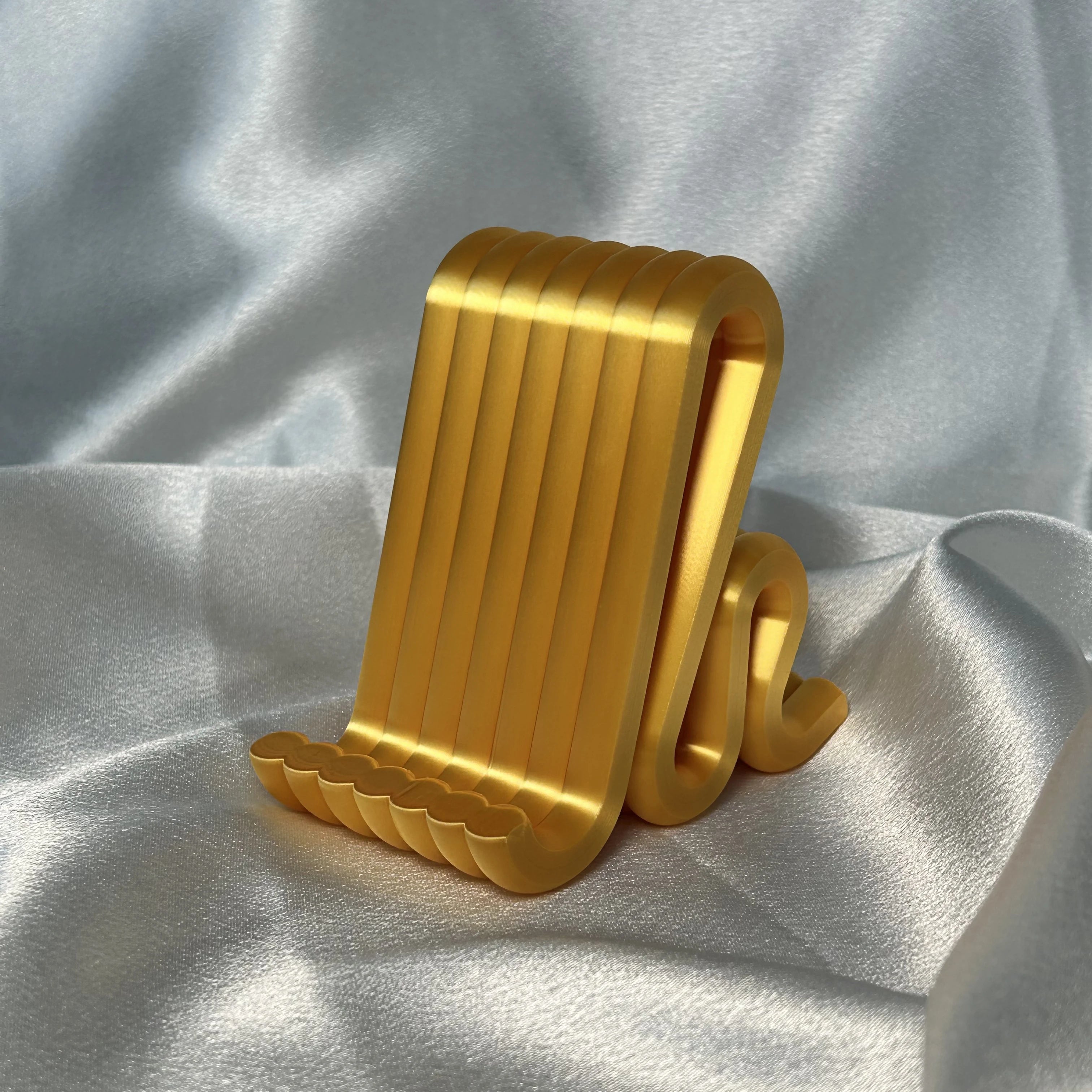 Handyhalterung in gold